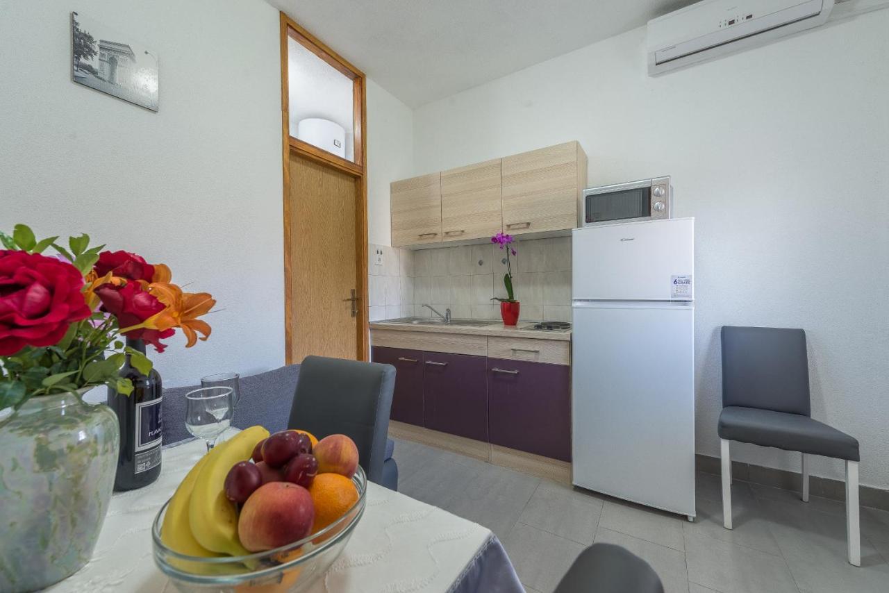Apartmani Mlinar9 #2 Gornji Karin Esterno foto
