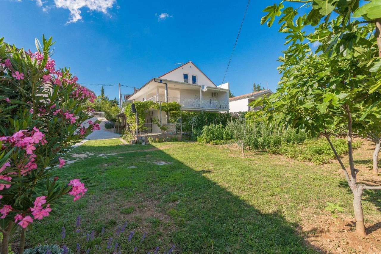 Apartmani Mlinar9 #2 Gornji Karin Esterno foto