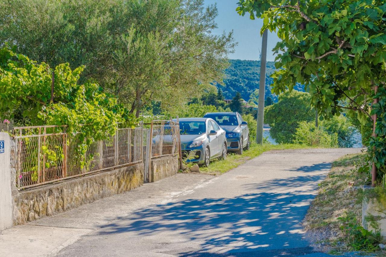 Apartmani Mlinar9 #2 Gornji Karin Esterno foto